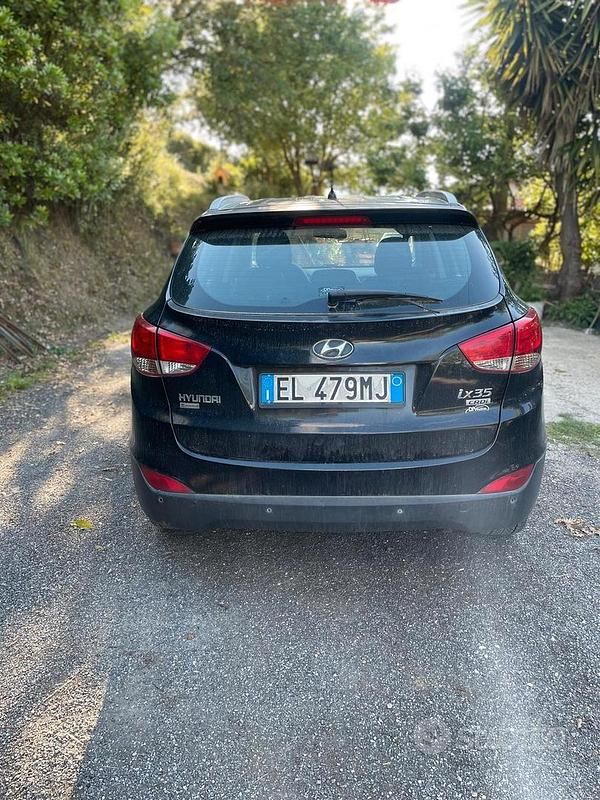 Usata Hyundai ix35 163 CV (119 kW) 2012 Nero SUV