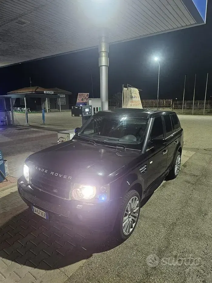 Käytetty Land Rover Range Rover Sport 272 HP (200 kW) 2008 Musta Katumaasturi