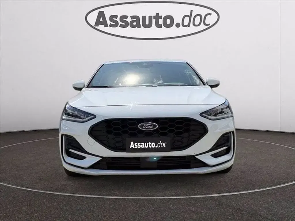 Usata Ford Focus ST-Line 125 CV (91 kW) 2023 Bianco pastello Berlina