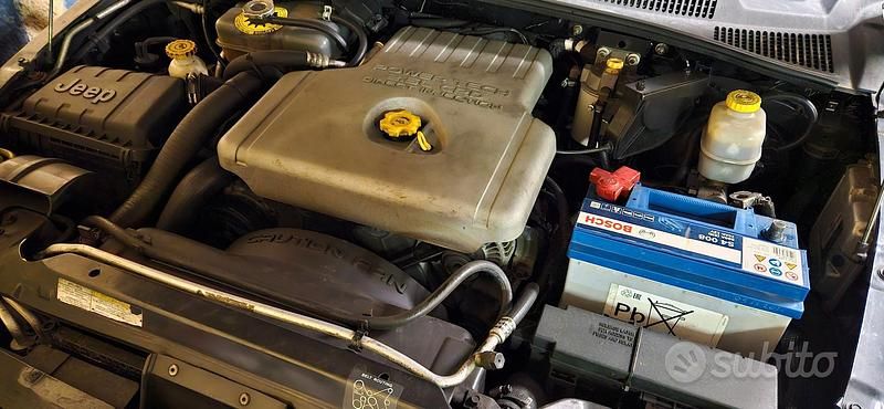 Usata Jeep Cherokee 2002 Nero SUV