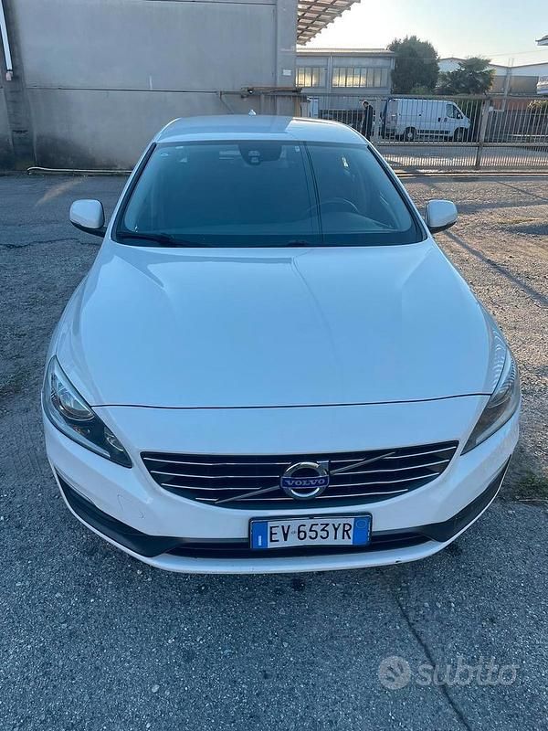 Usata Volvo V60 114 CV (83 kW) 2014 Station wagon