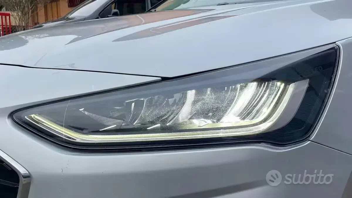 Usata Ford Focus Business Edition 120 CV (88 kW) 2022 Grigio Station wagon