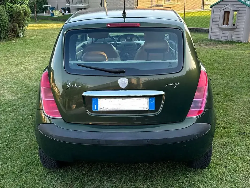 Usata Lancia Ypsilon 69 CV (50 kW) 2003 Verde Utilitaria