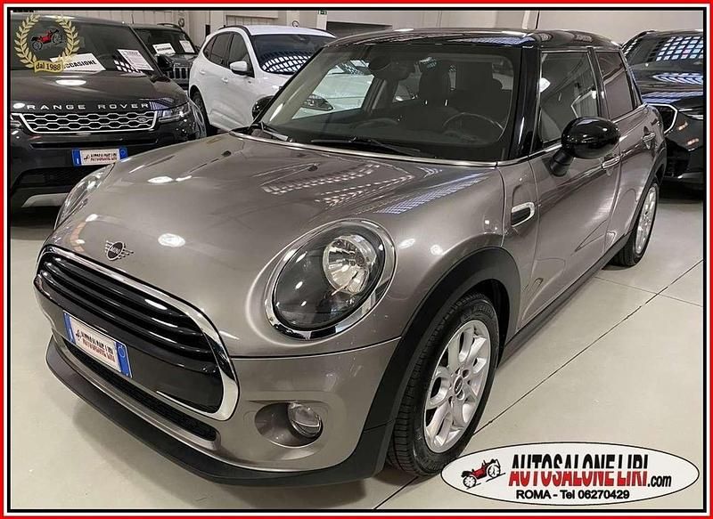 Grigio Usata 2019 Mini Cooper Business Due volumi | 15.900 € (Ottimo prezzo) - Immagine 1/4