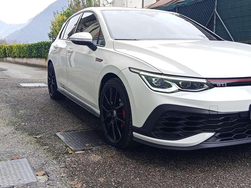 Usata VW Golf VIII GTI 300 CV (220 kW) 2021 Berlina