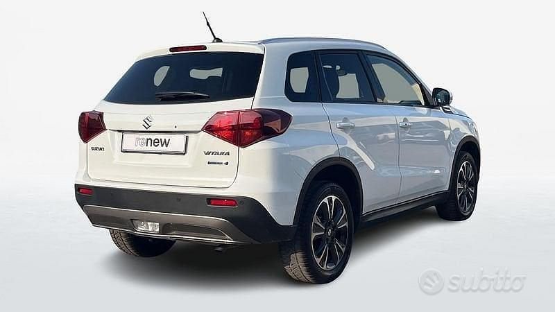 Usata Suzuki Vitara 129 CV (94 kW) 2023 Bianco SUV