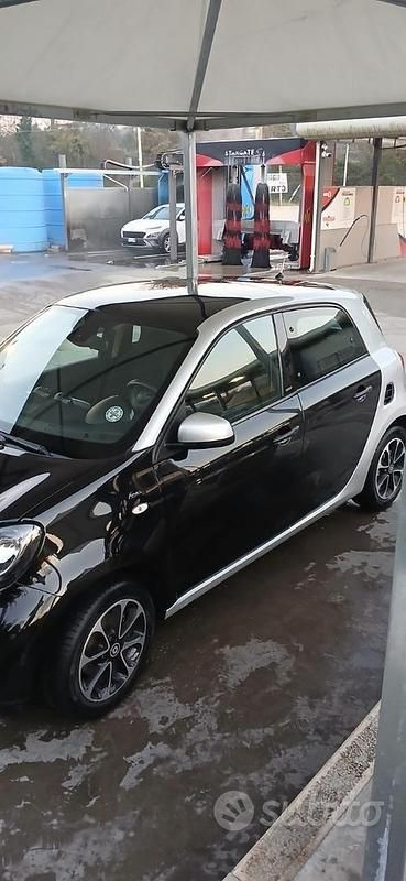 Usata Smart ForFour 2017 Nero Utilitaria