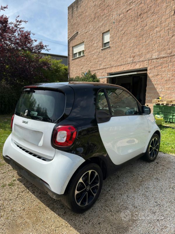Usata Smart ForTwo Coupé Passion 71 CV (52 kW) 2016 Utilitaria