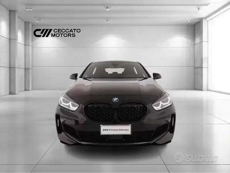 Usata BMW M135 Comfort Edition 306 CV (225 kW) 2022 Nero Utilitaria