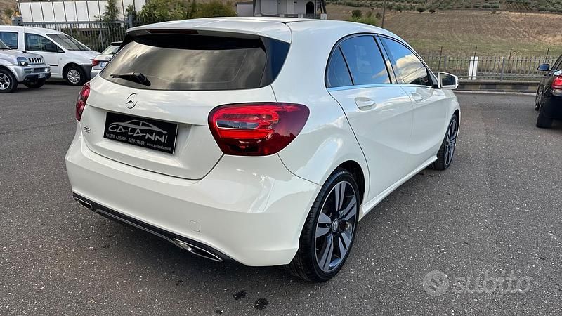 Usata Mercedes A200 135 CV (99 kW) 2017 Bianco Berlina