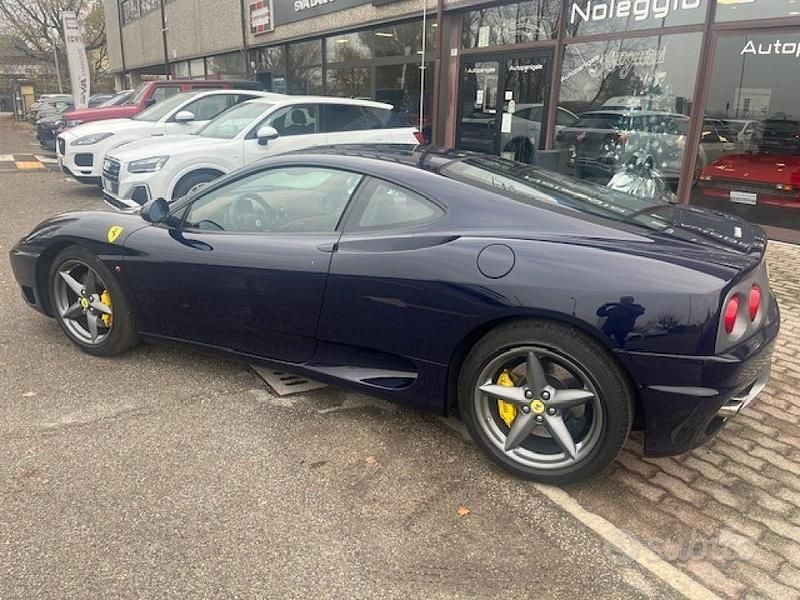 Usata Ferrari 360 400 CV (294 kW) 2001 Blu Coupé
