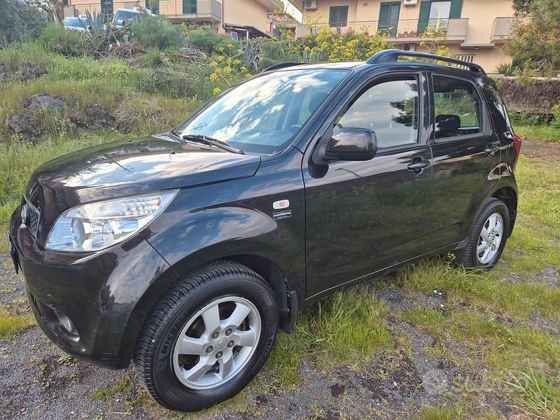 Usata Daihatsu Terios 105 CV (77 kW) 2009 Nero SUV