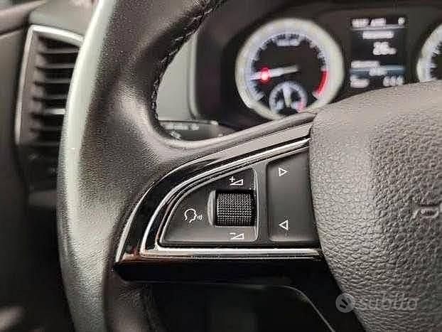 Usata Skoda Karoq Ambition 116 CV (85 kW) 2018 Bianco SUV