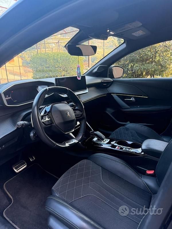 Usata Peugeot 208 GT 2021 Utilitaria