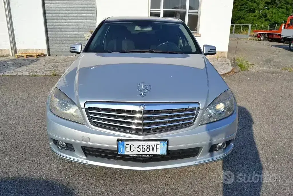 Usata Mercedes C200 Elegance 136 CV (100 kW) 2010 Grigio Berlina