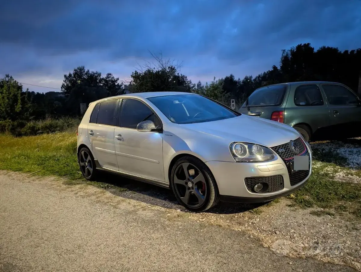 Usata VW Golf IV GTI 200 CV (147 kW) 2006 Grigio Berlina