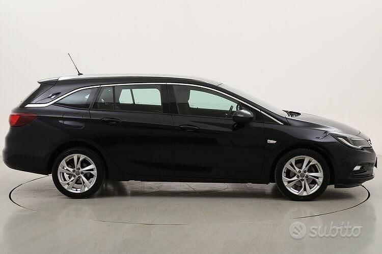 Usata Opel Astra Dynamic 150 CV (110 kW) 2019 Blu Station wagon