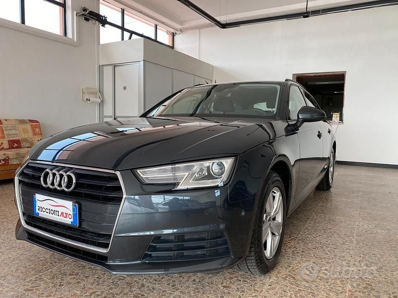 Usata Audi A4 Business 150 CV (110 kW) 2016 Grigio Station wagon