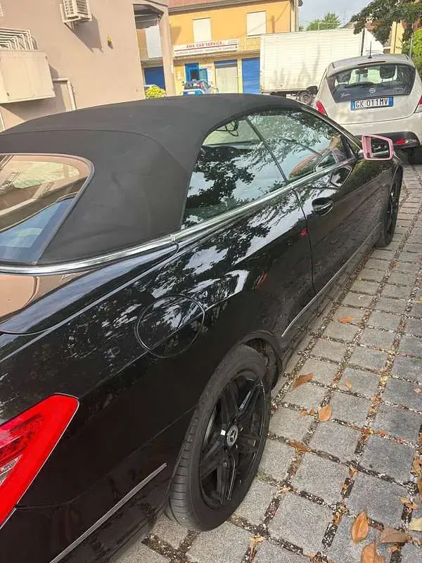 Usata Mercedes E200 Avantgarde 184 CV (135 kW) 2010 Nero Cabrio
