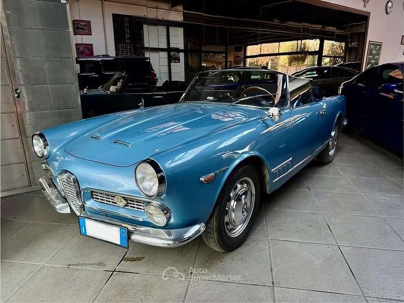 Usata Alfa Romeo 2000 111 CV (81 kW) 1961 Blu/azzurro Cabrio