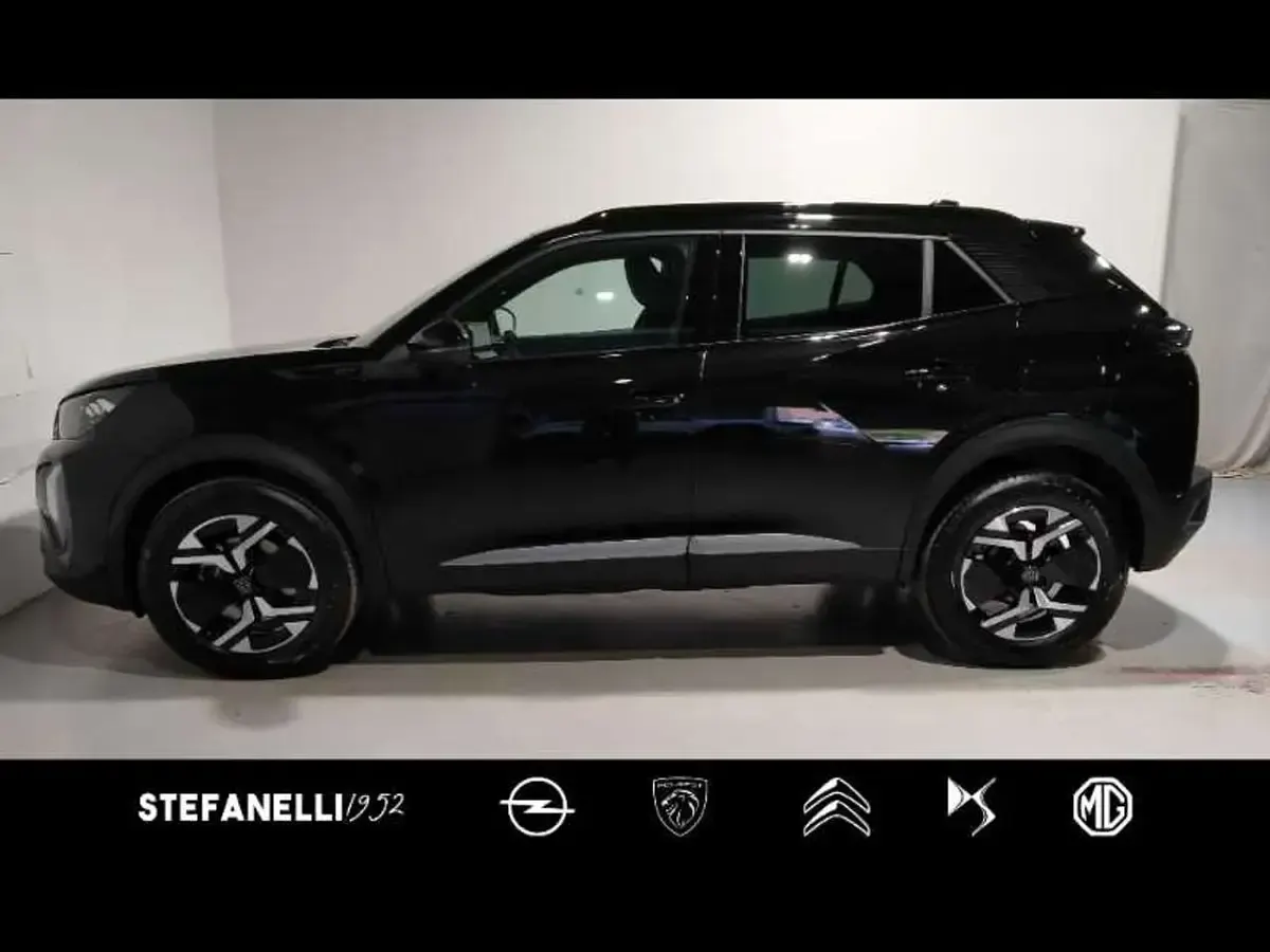 Nuova Peugeot 2008 GTi 136 CV (100 kW) 2026 Nero perla SUV