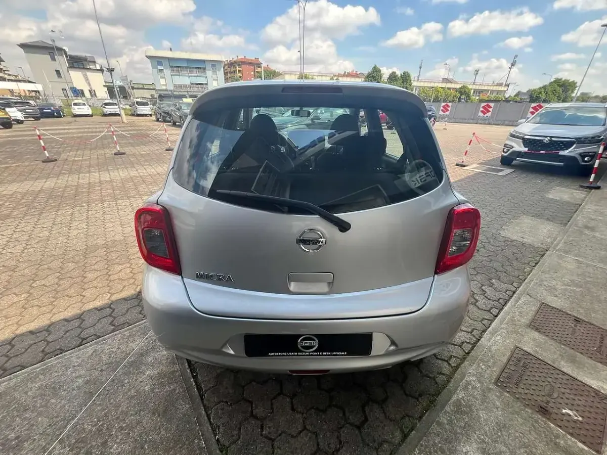 Usata Nissan Micra 80 CV (58 kW) 2016 Argento Utilitaria