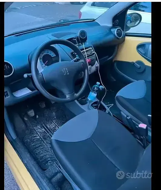 Usata Peugeot 107 68 CV (50 kW) 2005 Giallo Utilitaria
