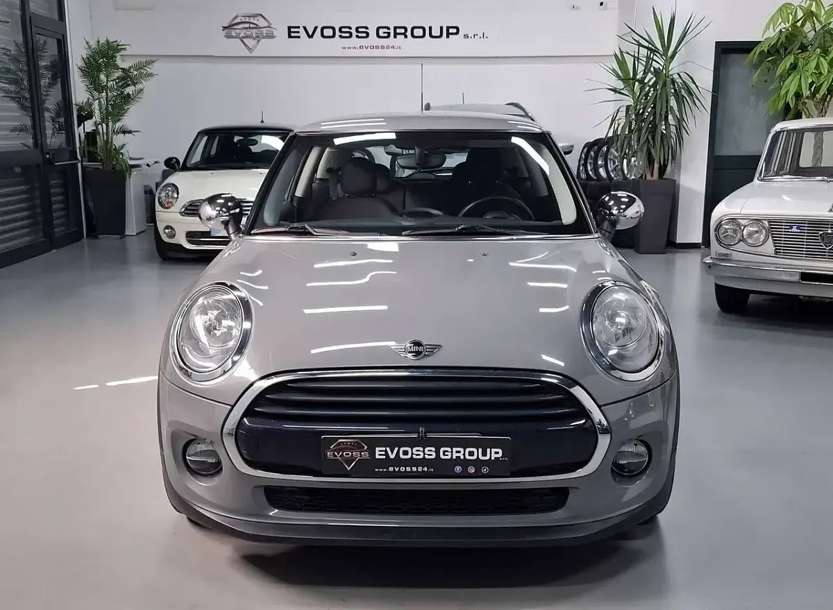 Usata Mini Cooper D 116 CV (85 kW) 2017 Grigio Utilitaria