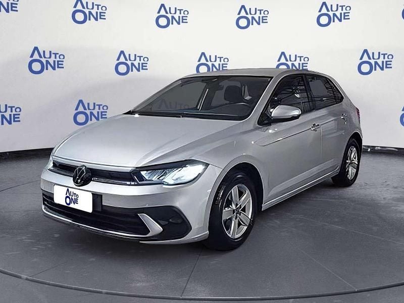 Grigio Usata 2024 VW Polo Life Tre volumi | 15.300 € (Super prezzo) - Immagine 1/1