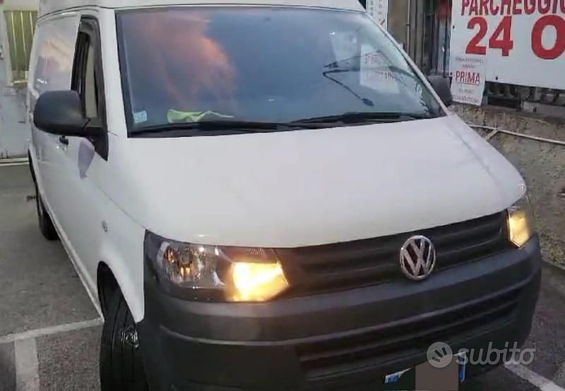 Bianco Usata 2015 VW Transporter Furgone | 12.500 € - Immagine 1/4