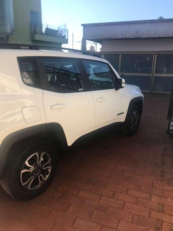 Usata Jeep Renegade Longitude 120 CV (88 kW) 2018 Bianco SUV