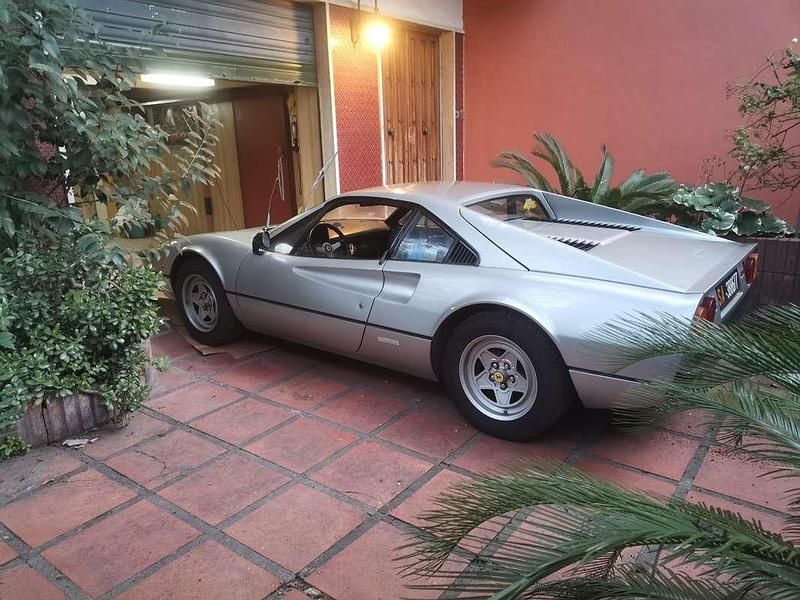 Usata Ferrari 308 230 CV (169 kW) 1979 Argento Coupé