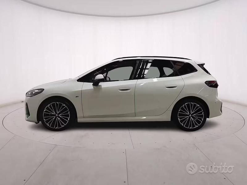 Usata BMW 218 Active Tourer M Sport 150 CV (110 kW) 2025 Alpin white Monovolume