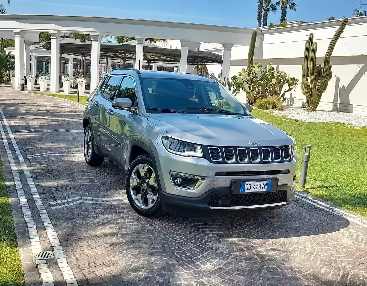 Usata Jeep Compass Limited 120 CV (88 kW) 2020 Grigio SUV