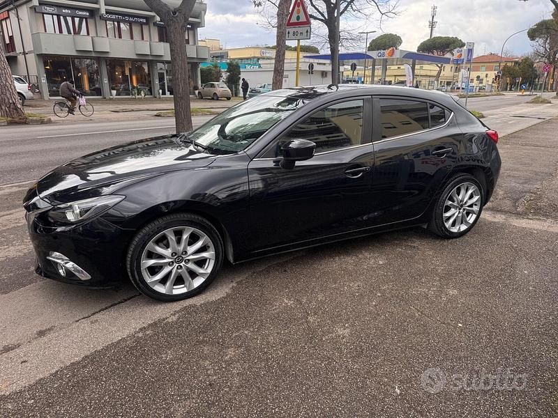 Usata Mazda 3 Exceed 105 CV (77 kW) 2017 Nero Berlina