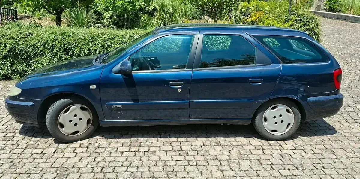 Usata Citroën Xsara 90 CV (66 kW) 1999 Blu Berlina