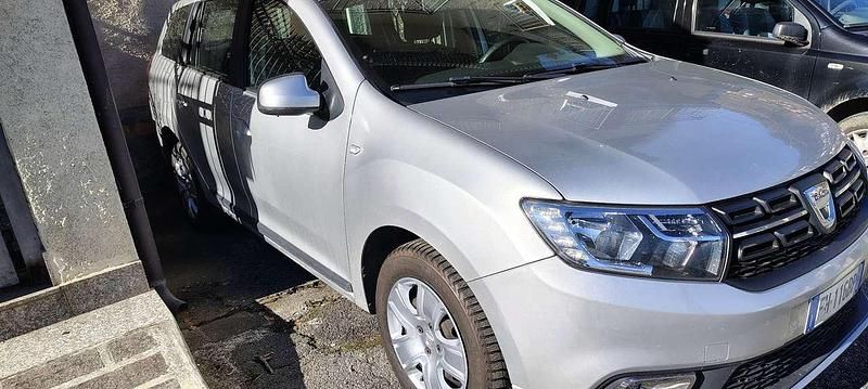 Usata Dacia Logan MCV Lauréate 90 CV (66 kW) 2017 Other Station wagon