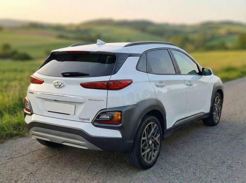 Usata Hyundai Kona XPrime 105 CV (77 kW) 2020 Bianco SUV