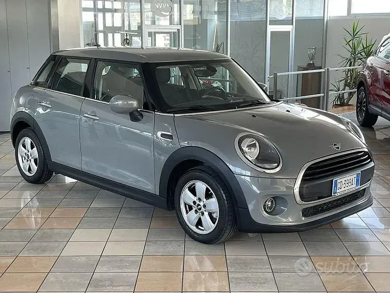 Usata Mini ONE 75 CV (55 kW) 2020 Other Utilitaria