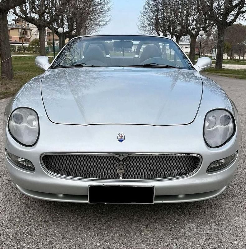Begagnad Maserati 4200 2003 Grå Cab