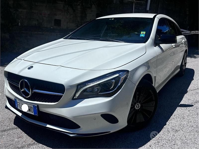 Bianco Usata 2017 Mercedes CLA200 Station wagon | 12.900 € (Super prezzo) - Immagine 1/4