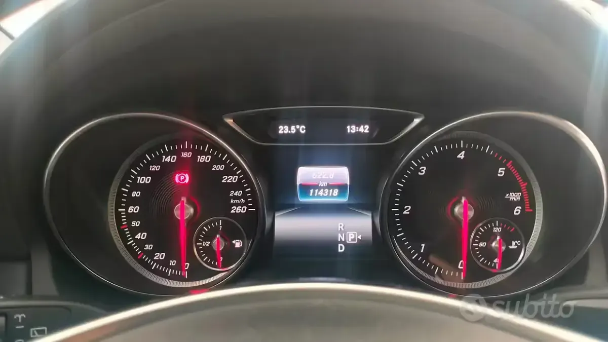 Usata Mercedes CLA220 Shooting Brake 177 CV (130 kW) 2018 Station wagon