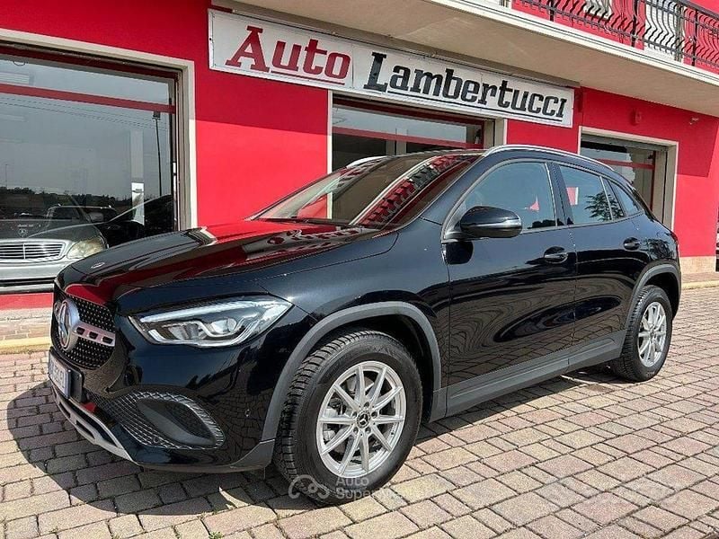 Nero Usata 2022 Mercedes GLA200 Business SUV | 34.900 € (Super prezzo) - Immagine 1/4