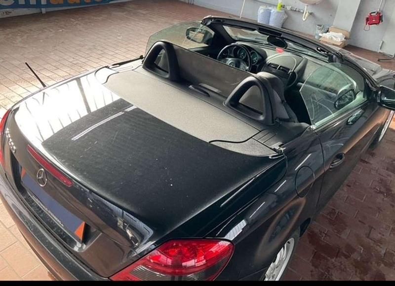 Usata Mercedes SLK200 184 CV (135 kW) 2010 Nero Cabrio