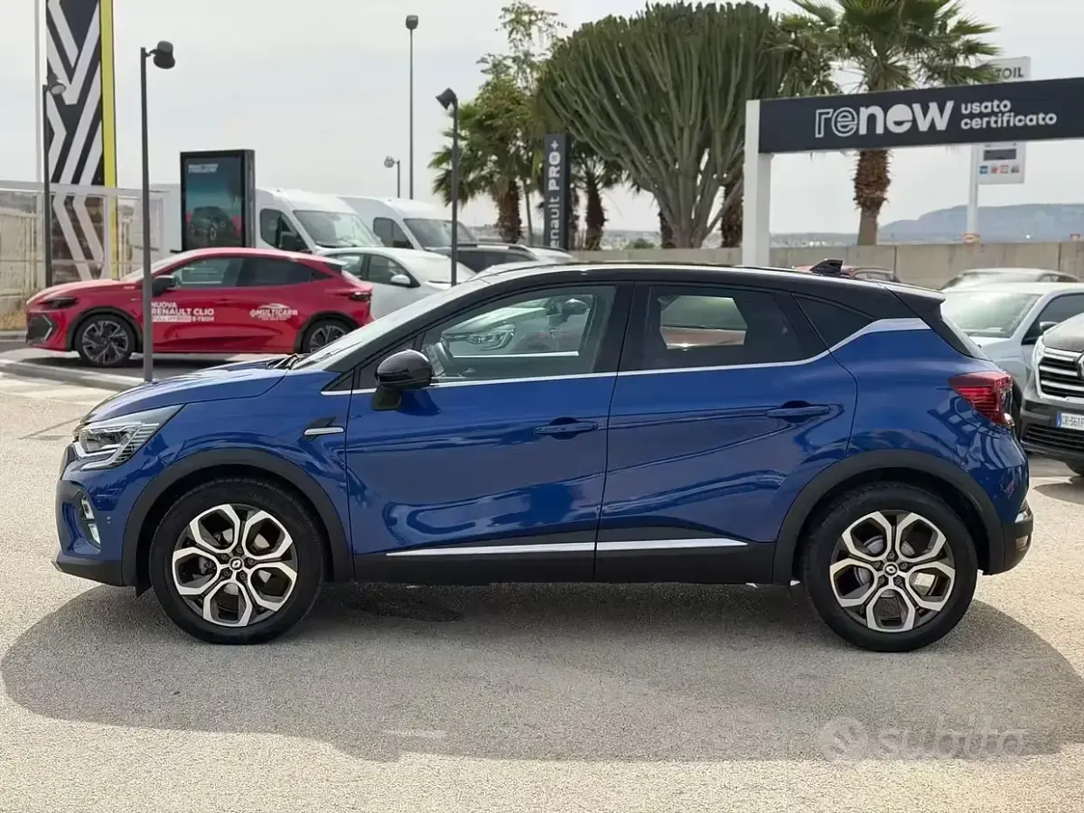 Usata Renault Captur Techno 101 CV (74 kW) 2023 Blu SUV