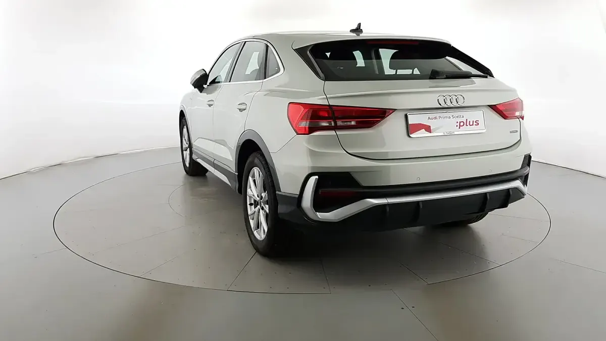 Usata Audi Q3 Sportback S-Line 245 CV (180 kW) 2021 Argento rugiada met SUV