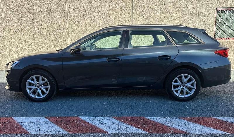 Käytetty Seat Leon Business 150 HP (110 kW) 2022 Harmaa Farmari