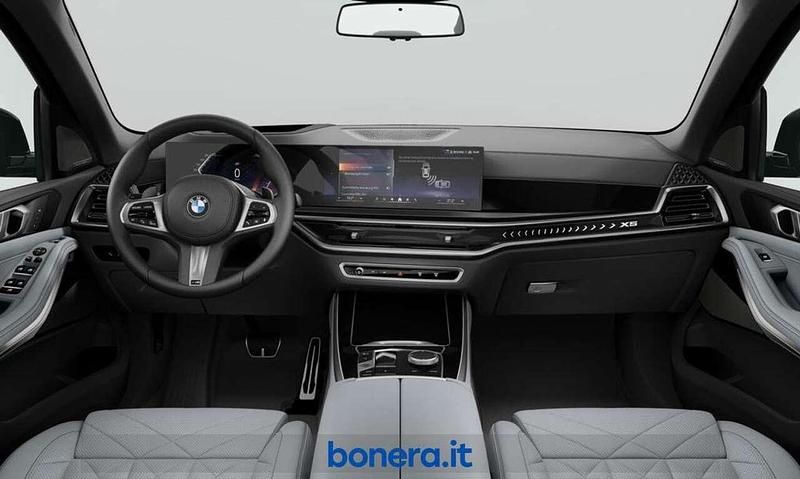 Nuova BMW X5 M Sport 298 CV (219 kW) 2026 Carbon black metallizzato SUV