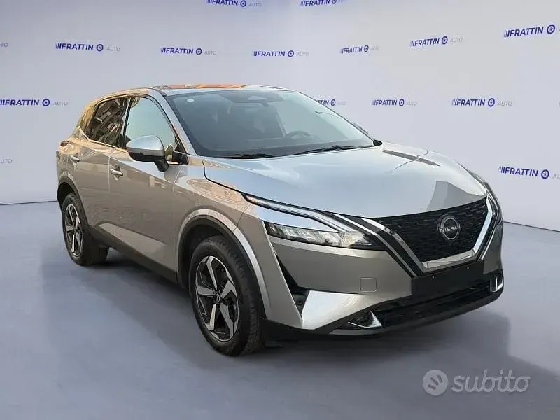 Usata Nissan Qashqai N-Connecta 158 CV (116 kW) 2024 Grigio SUV