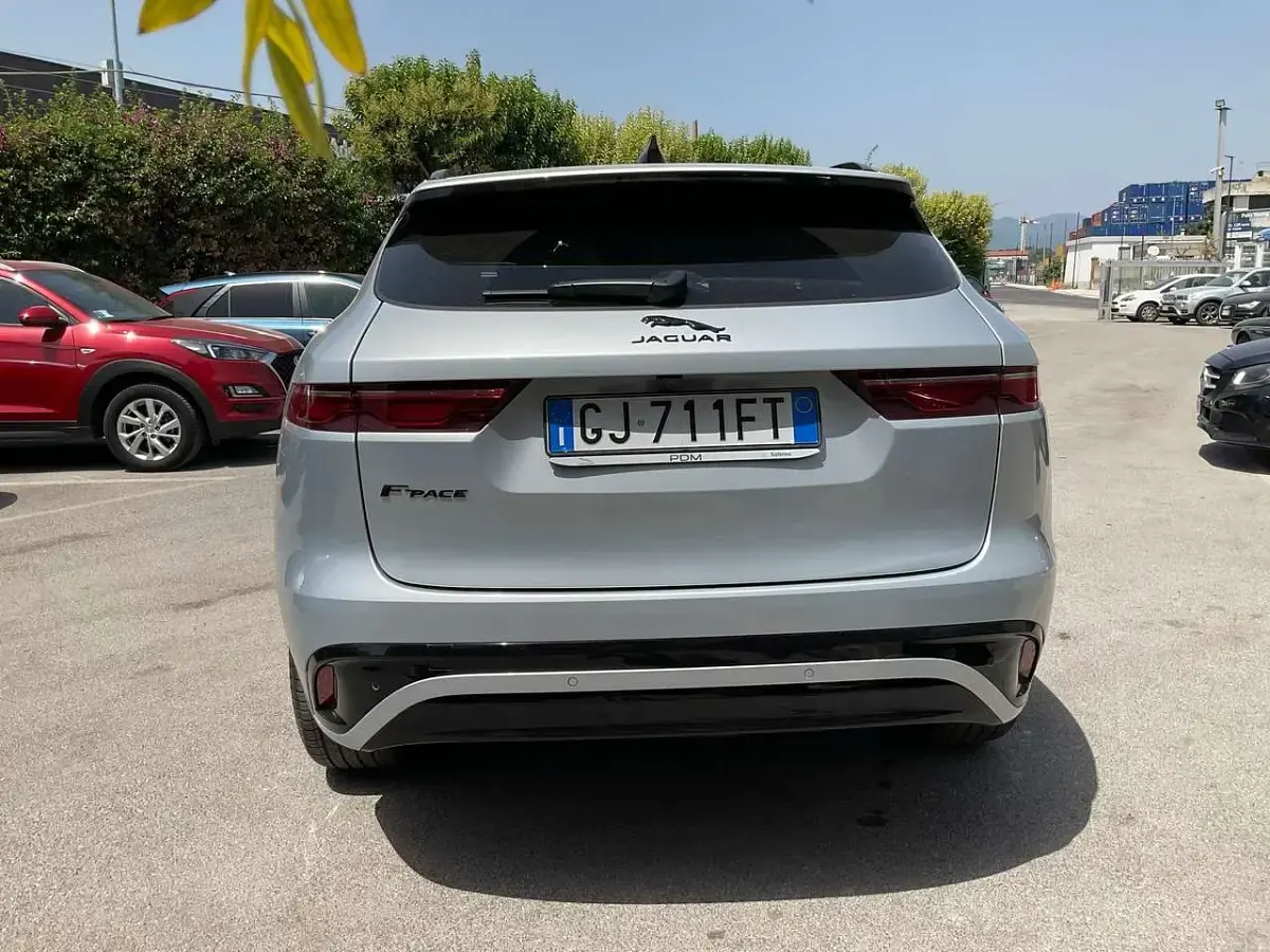 Usata Jaguar F-Pace R-Dynamic 250 CV (183 kW) 2022 Argento SUV